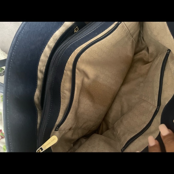 Michael Kors Tote Blue - Picture 5 of 8